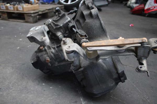 BOITE DE VITESSE MANUEL OPEL CORSA D 1.3 CDTI - Vue 5